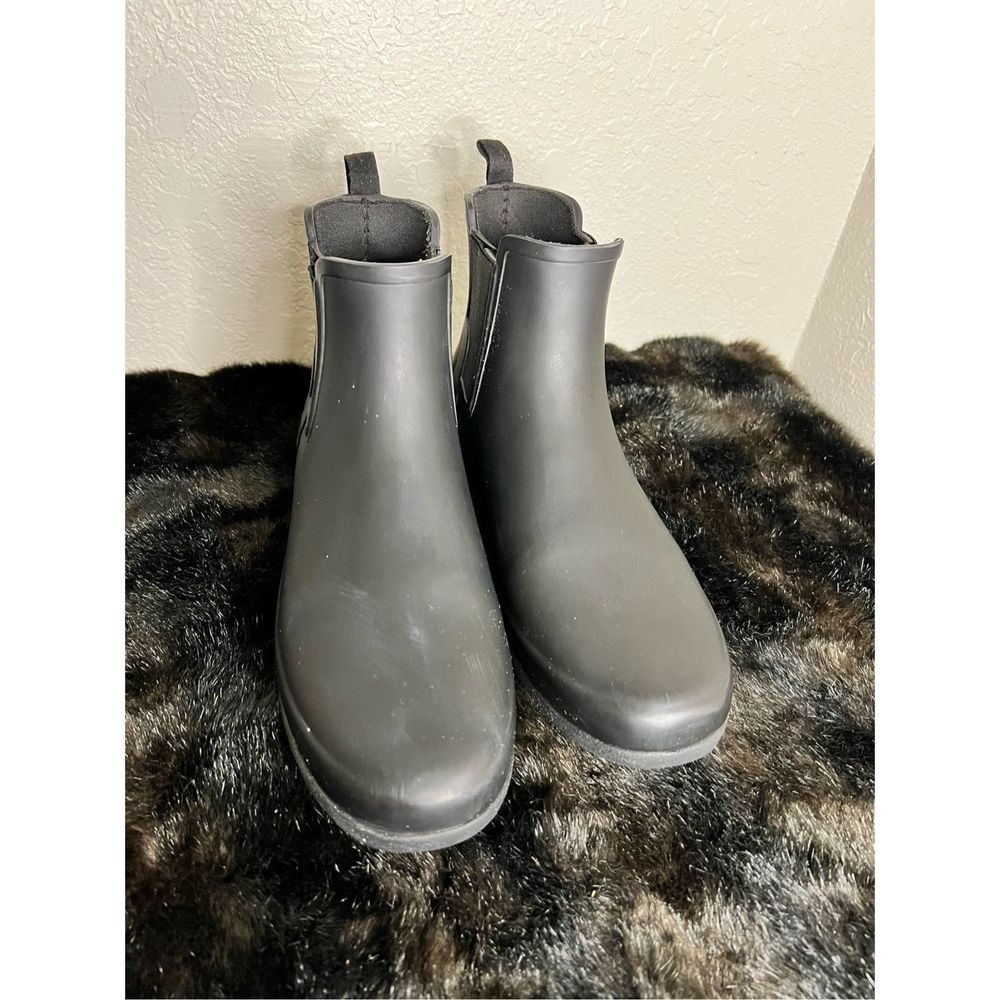 Hunter boots matte black short boots booties 8